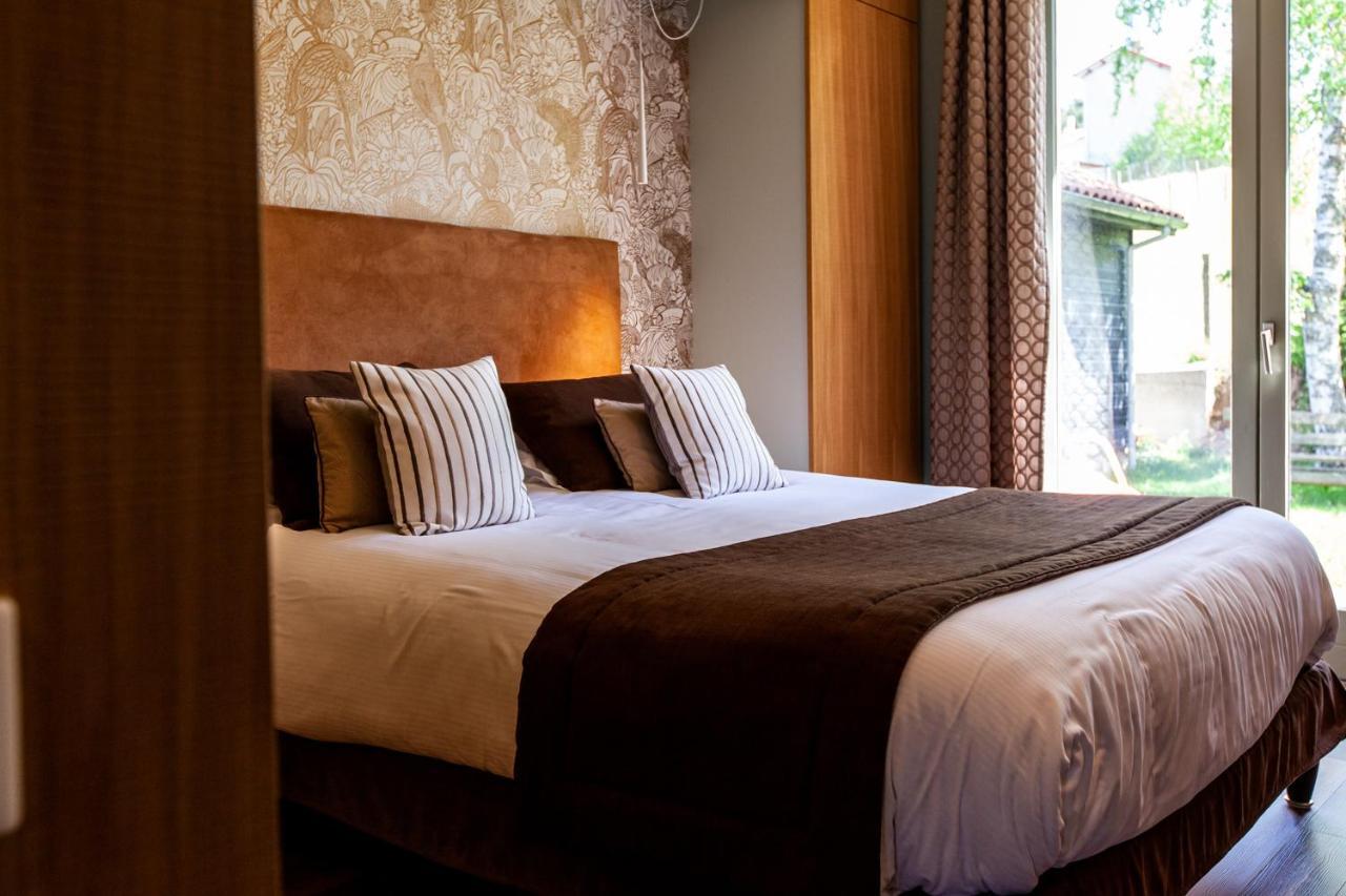Logis Hotel Restaurant La Tour Dunieres ภายนอก รูปภาพ