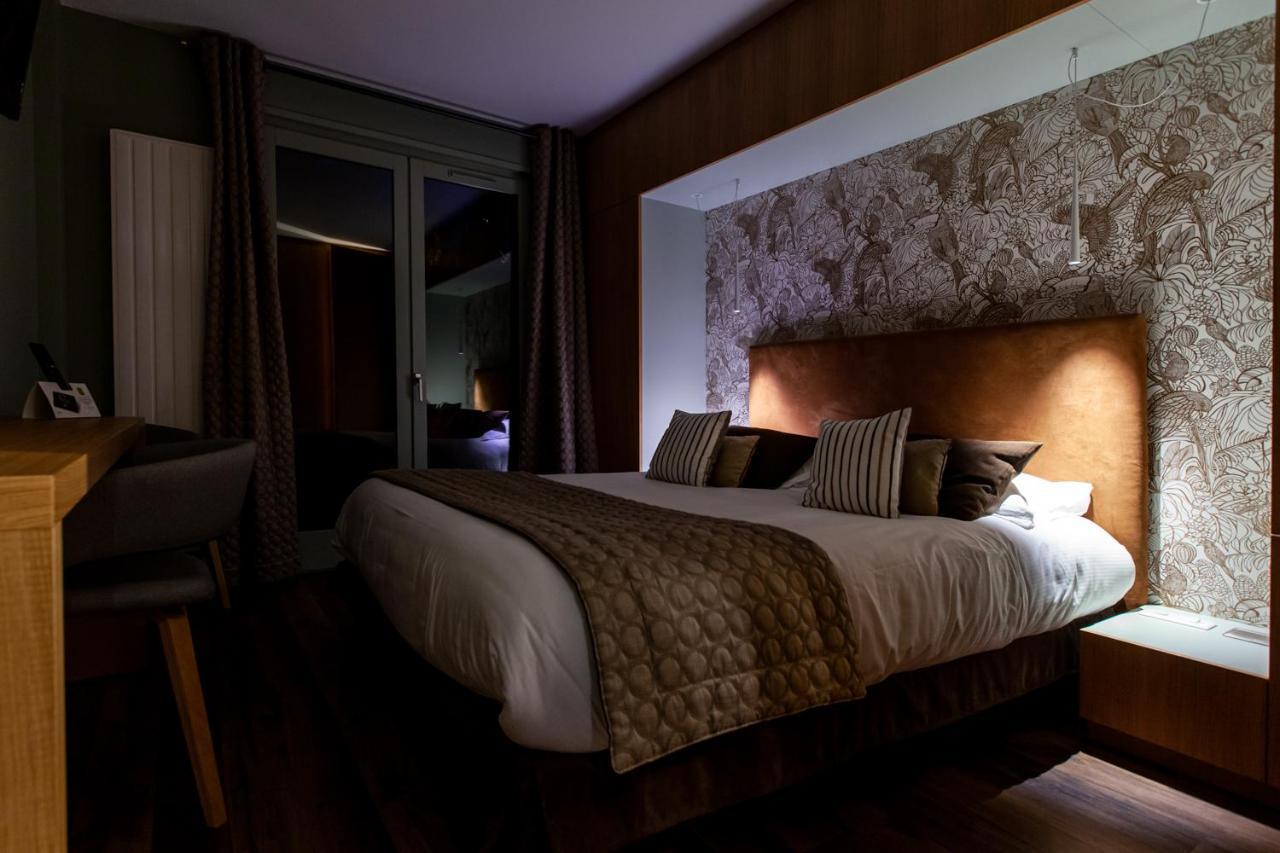 Logis Hotel Restaurant La Tour Dunieres ภายนอก รูปภาพ