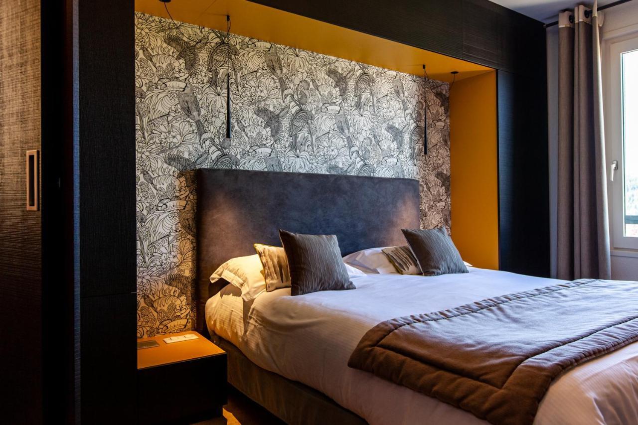 Logis Hotel Restaurant La Tour Dunieres ภายนอก รูปภาพ